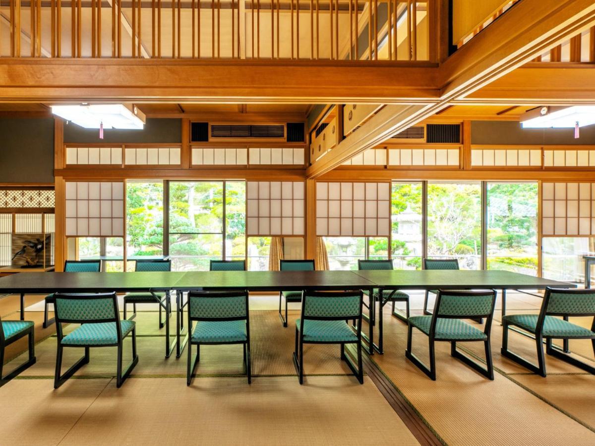 Maizuru Grand Hotel Екстериор снимка